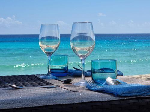 Coral Mist Beach Hotel Bridgetown Extérieur photo