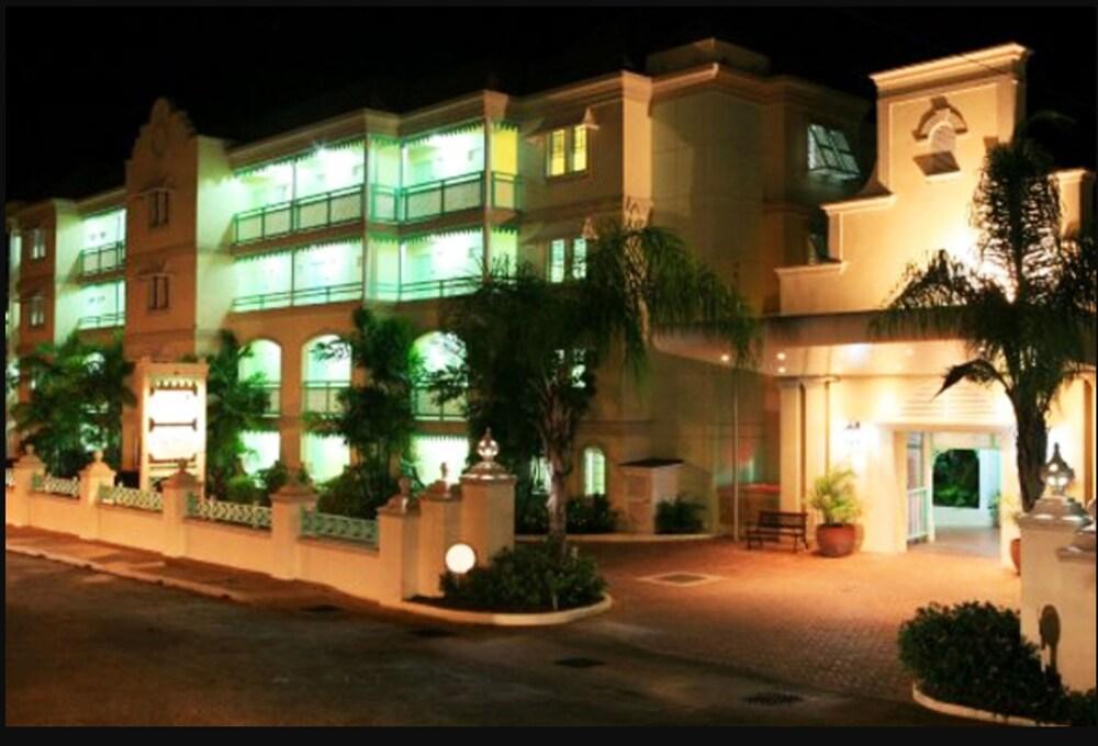 Coral Mist Beach Hotel Bridgetown Extérieur photo