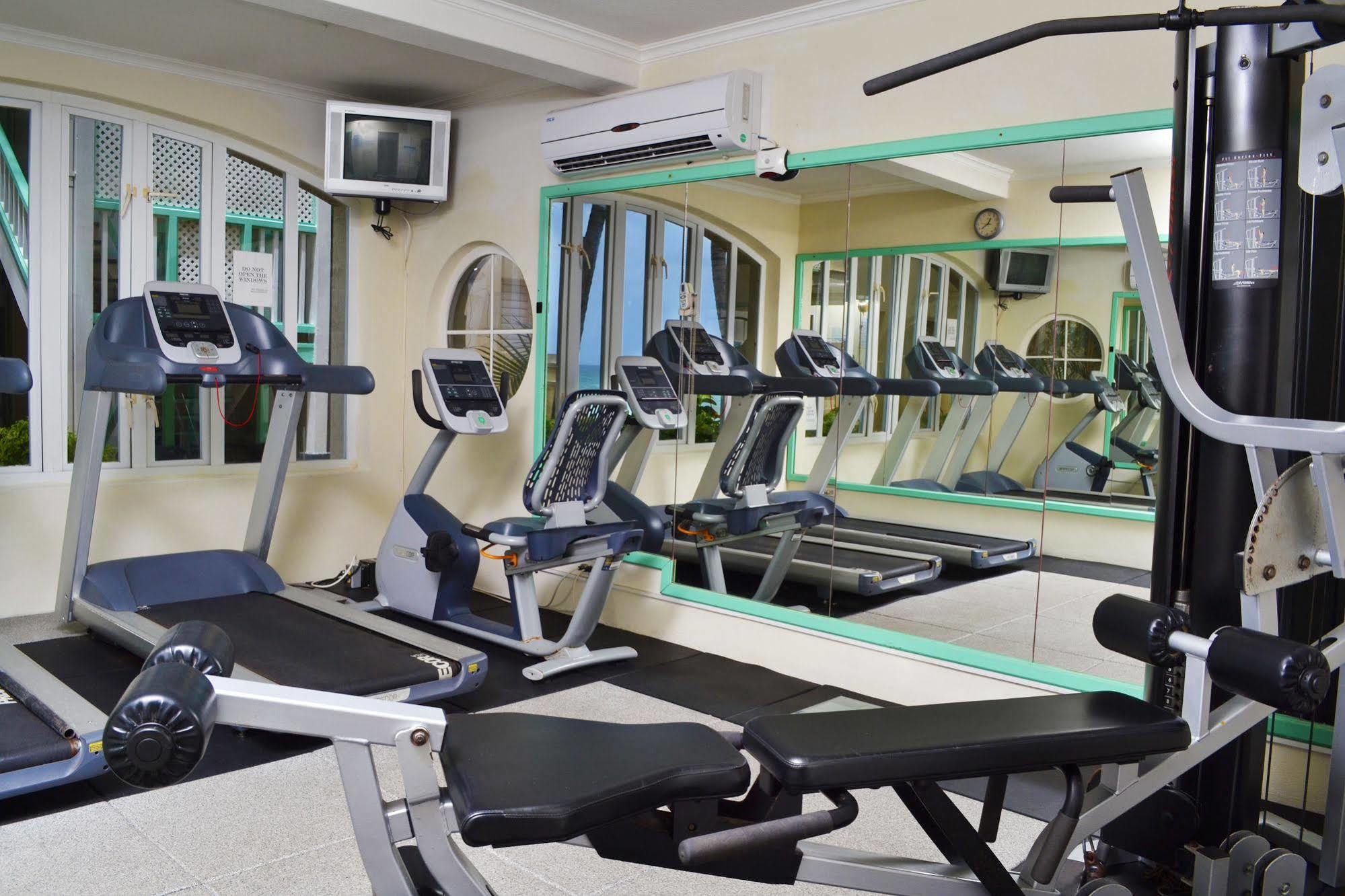 Coral Mist Beach Hotel Bridgetown Extérieur photo