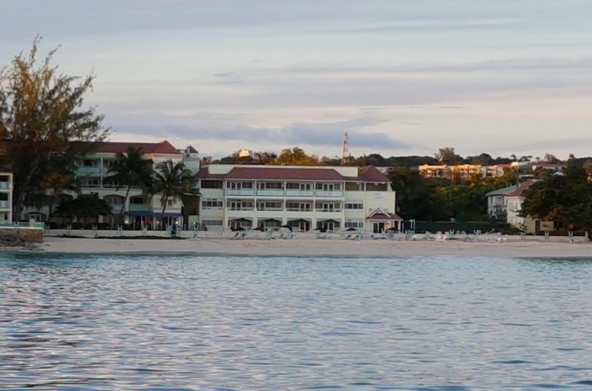 Coral Mist Beach Hotel Bridgetown Extérieur photo