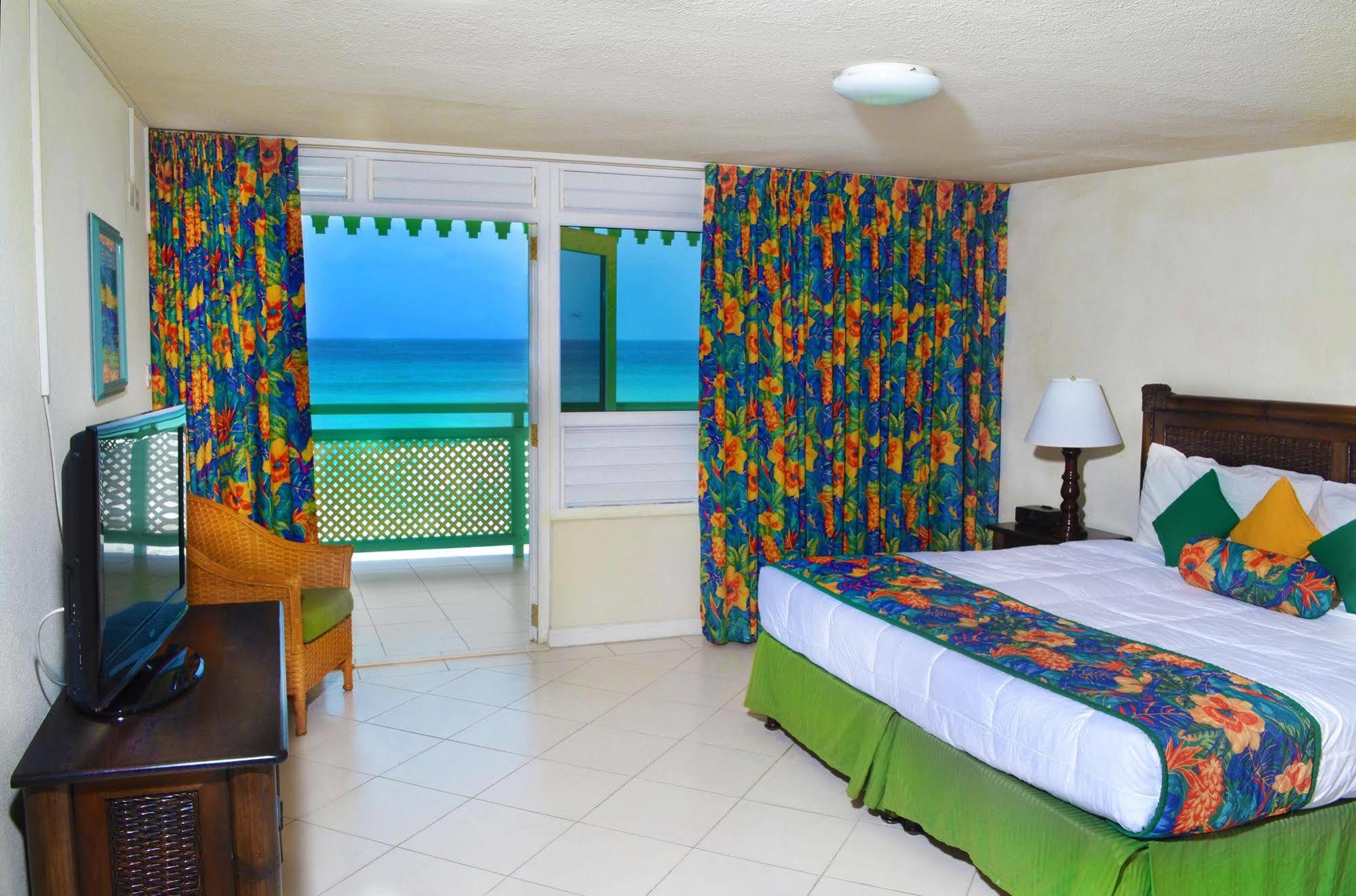 Coral Mist Beach Hotel Bridgetown Extérieur photo
