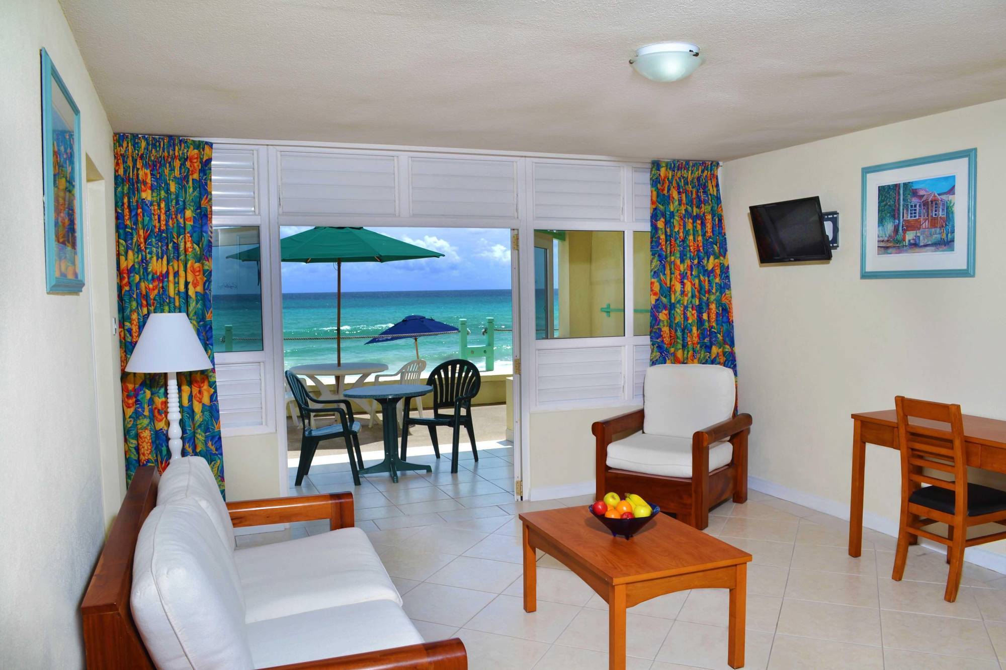 Coral Mist Beach Hotel Bridgetown Extérieur photo