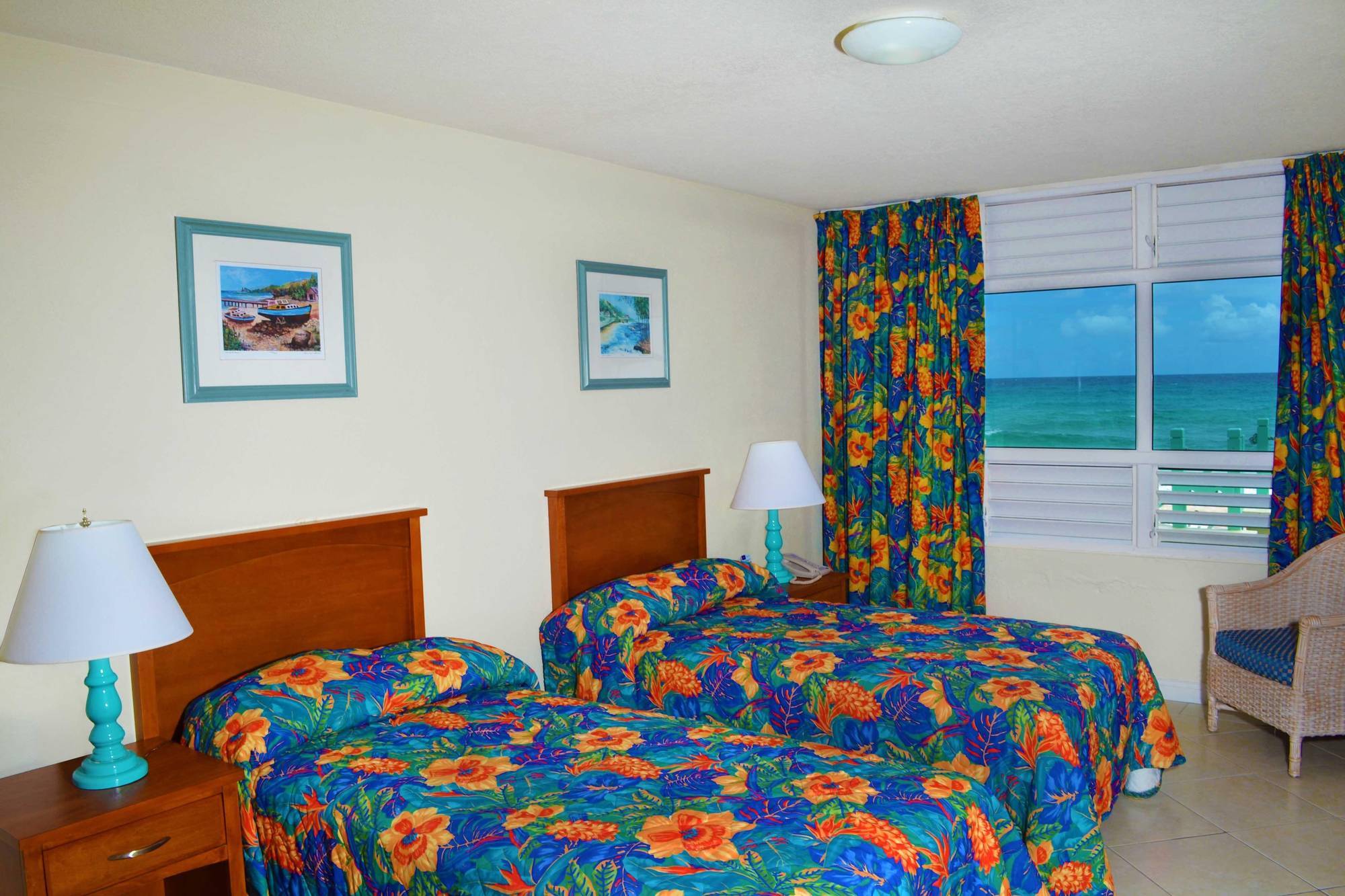 Coral Mist Beach Hotel Bridgetown Extérieur photo